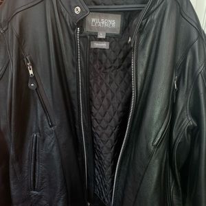 Leather jacket Men’s. Large.  Like new